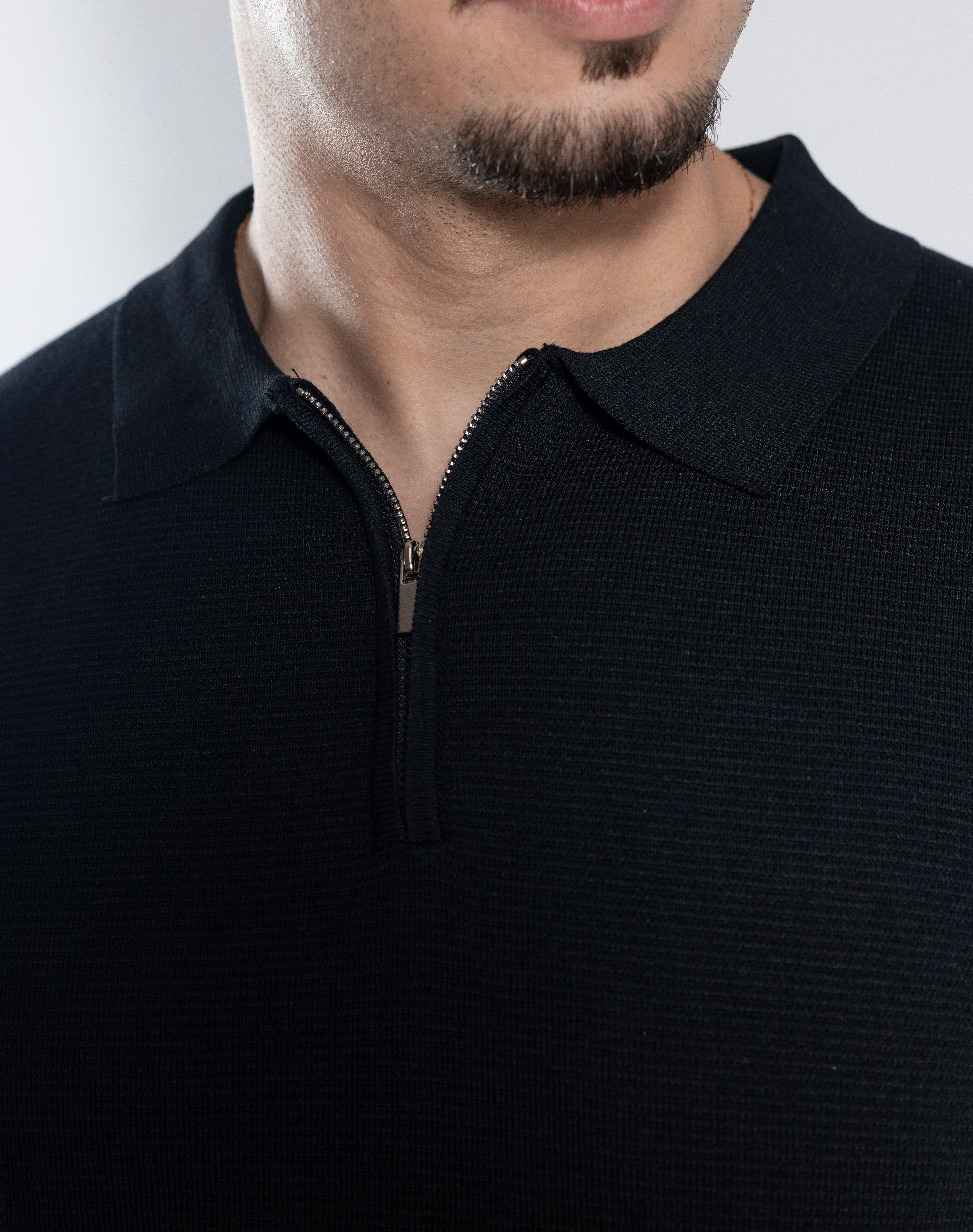Polo Masculina de Tricot com Zíper Preta