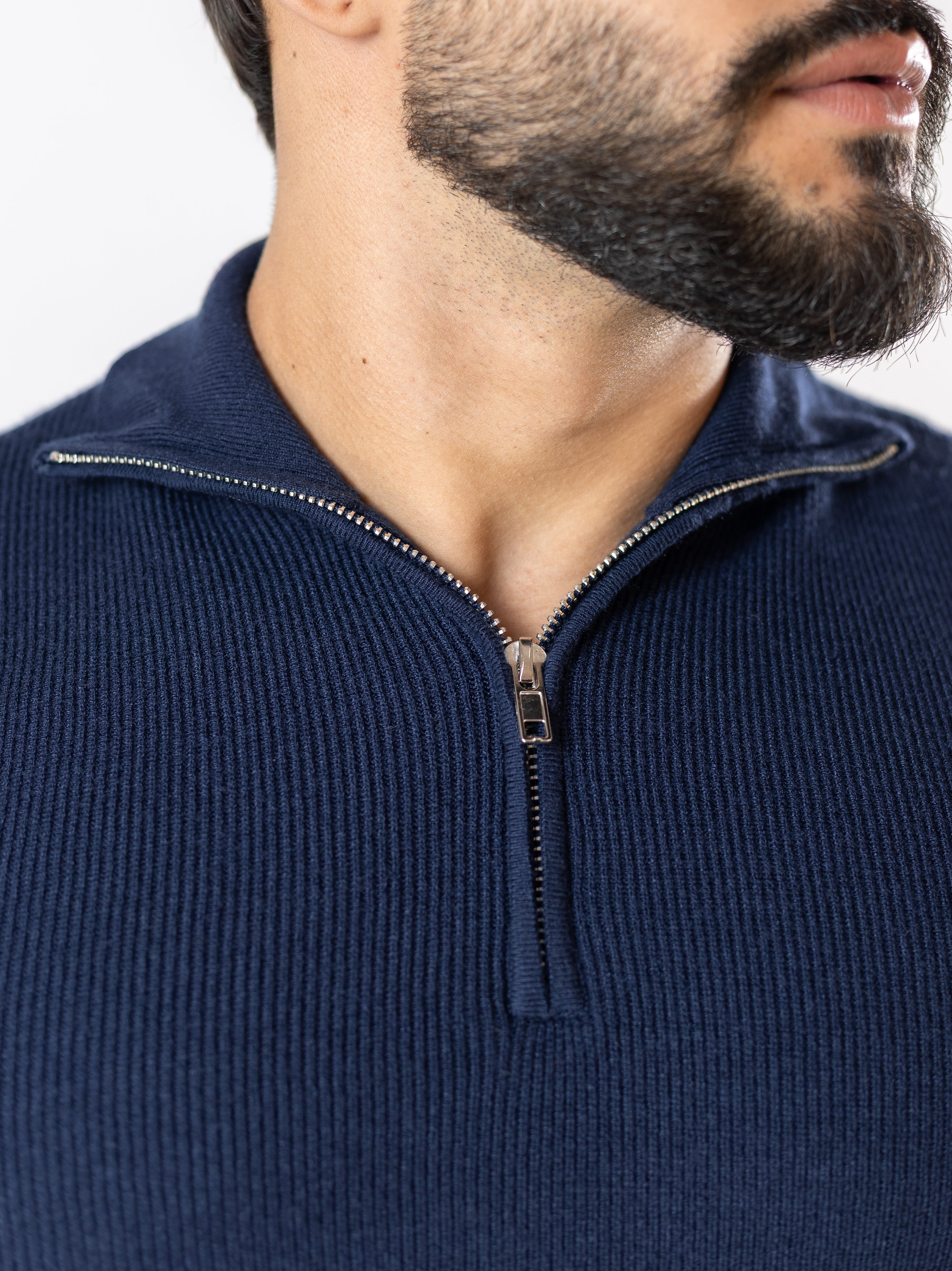 Blusa de Tricot Masculina com Zíper e Gola Alta Azul marinho Casual
