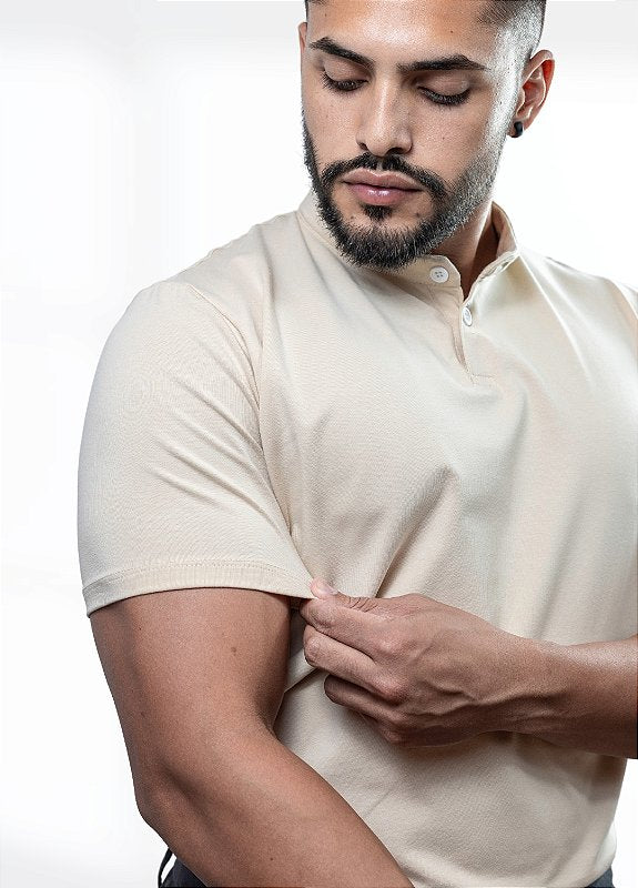 Camiseta Henley bege (gola padre)  - Algodão Egípcio