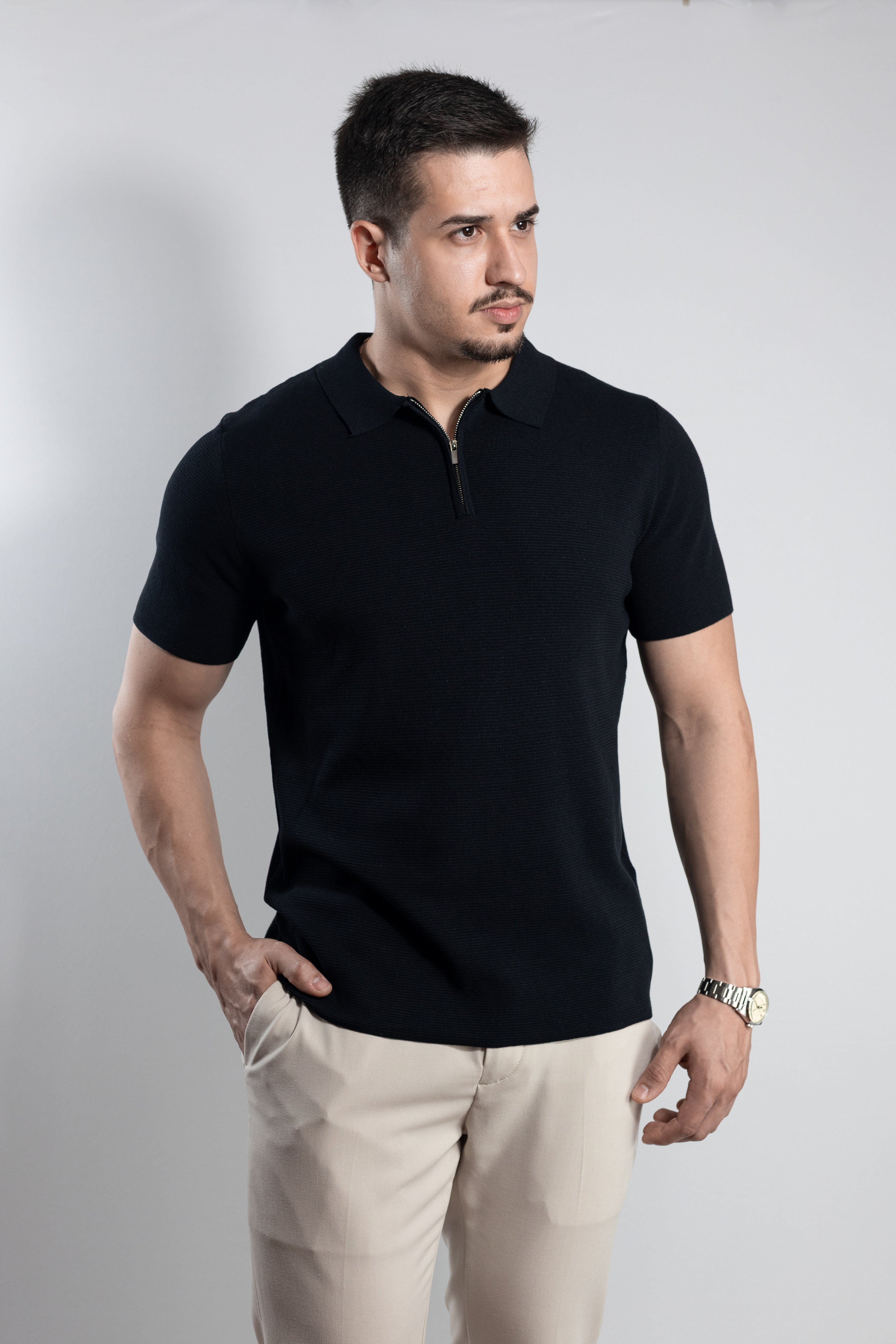Polo Masculina de Tricot com Zíper Preta