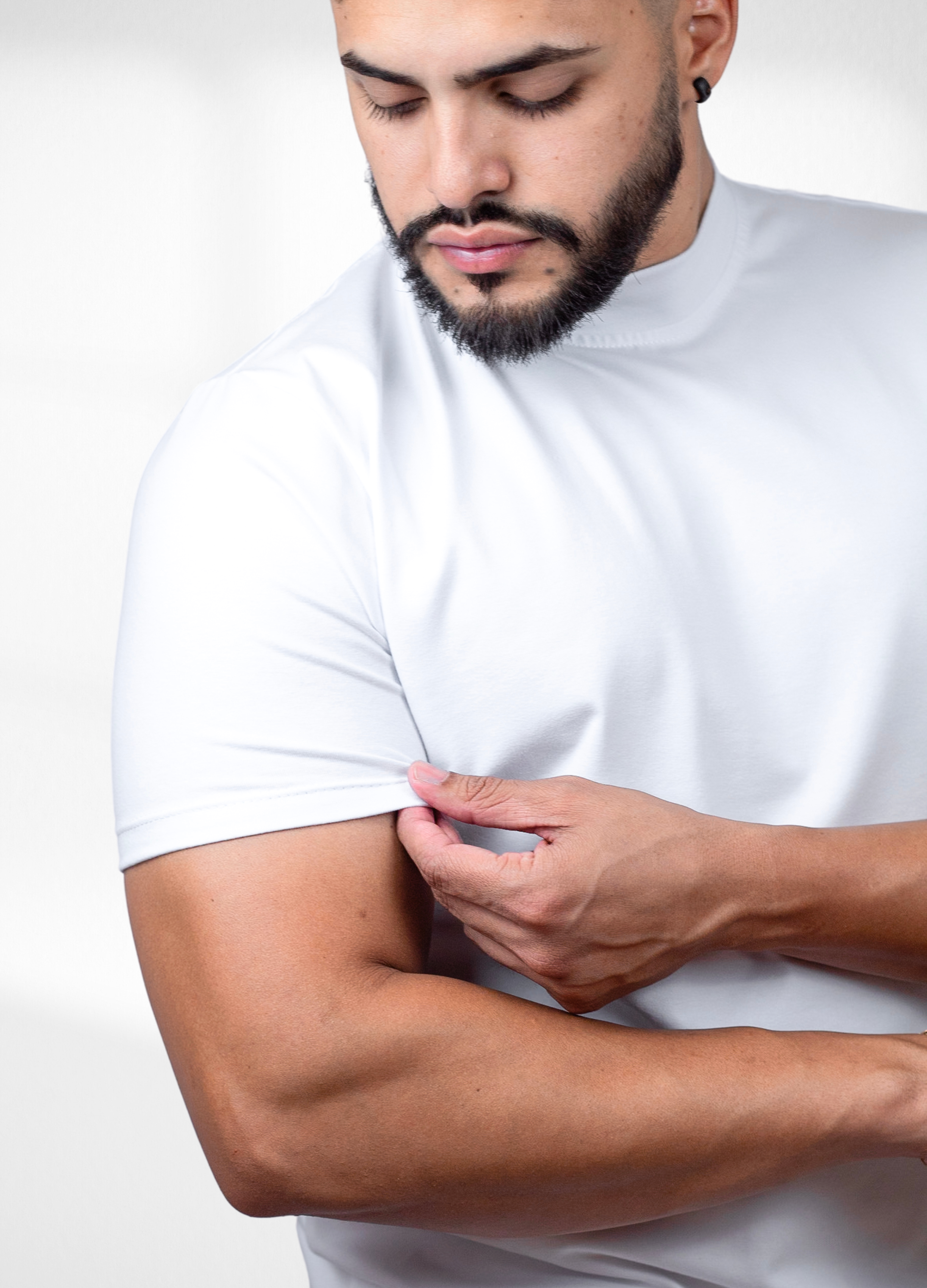 Camiseta Gola alta Branca - Algodão Egípcio