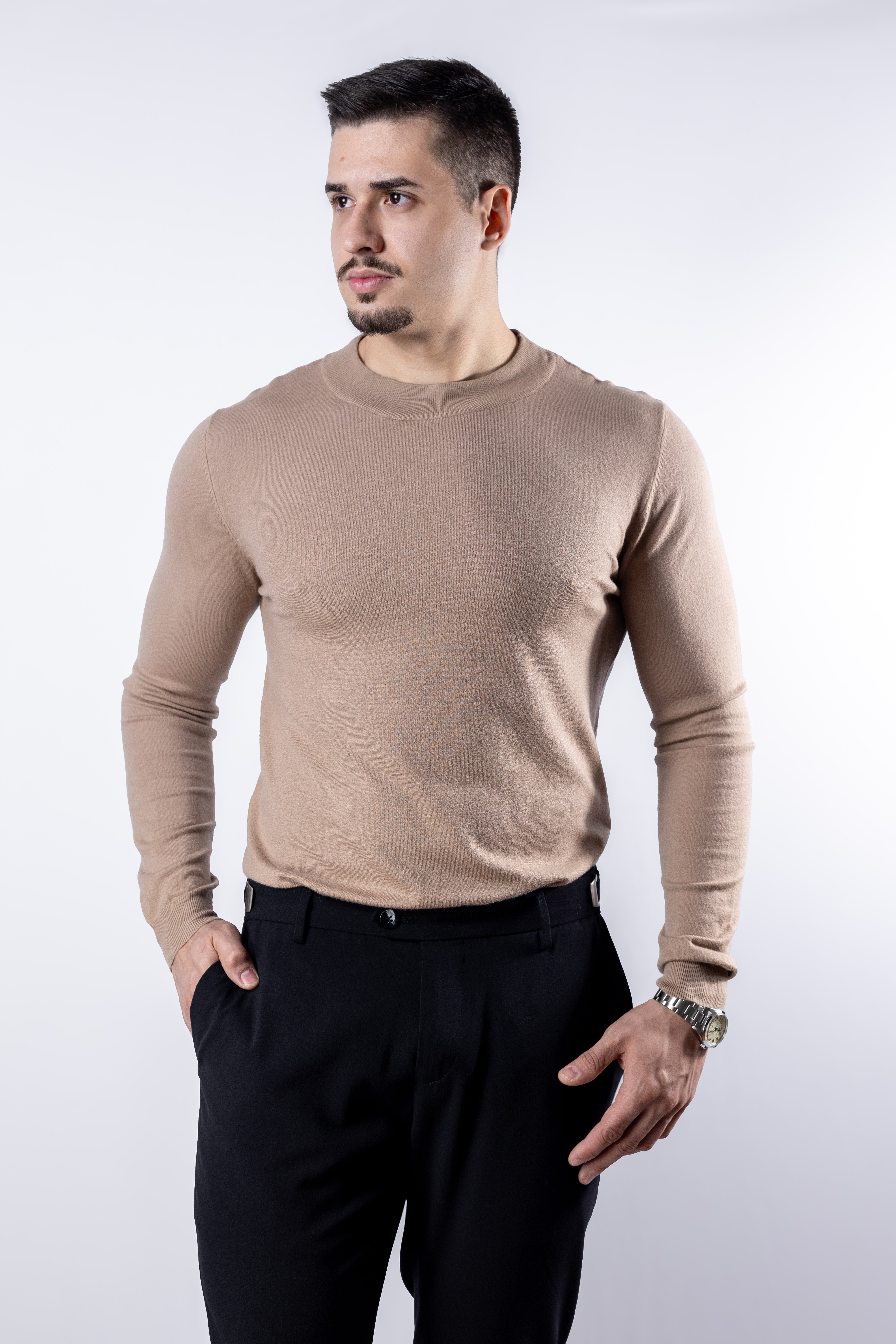 Sueter Tricot masculino gola redonda Bege com toque cashmere