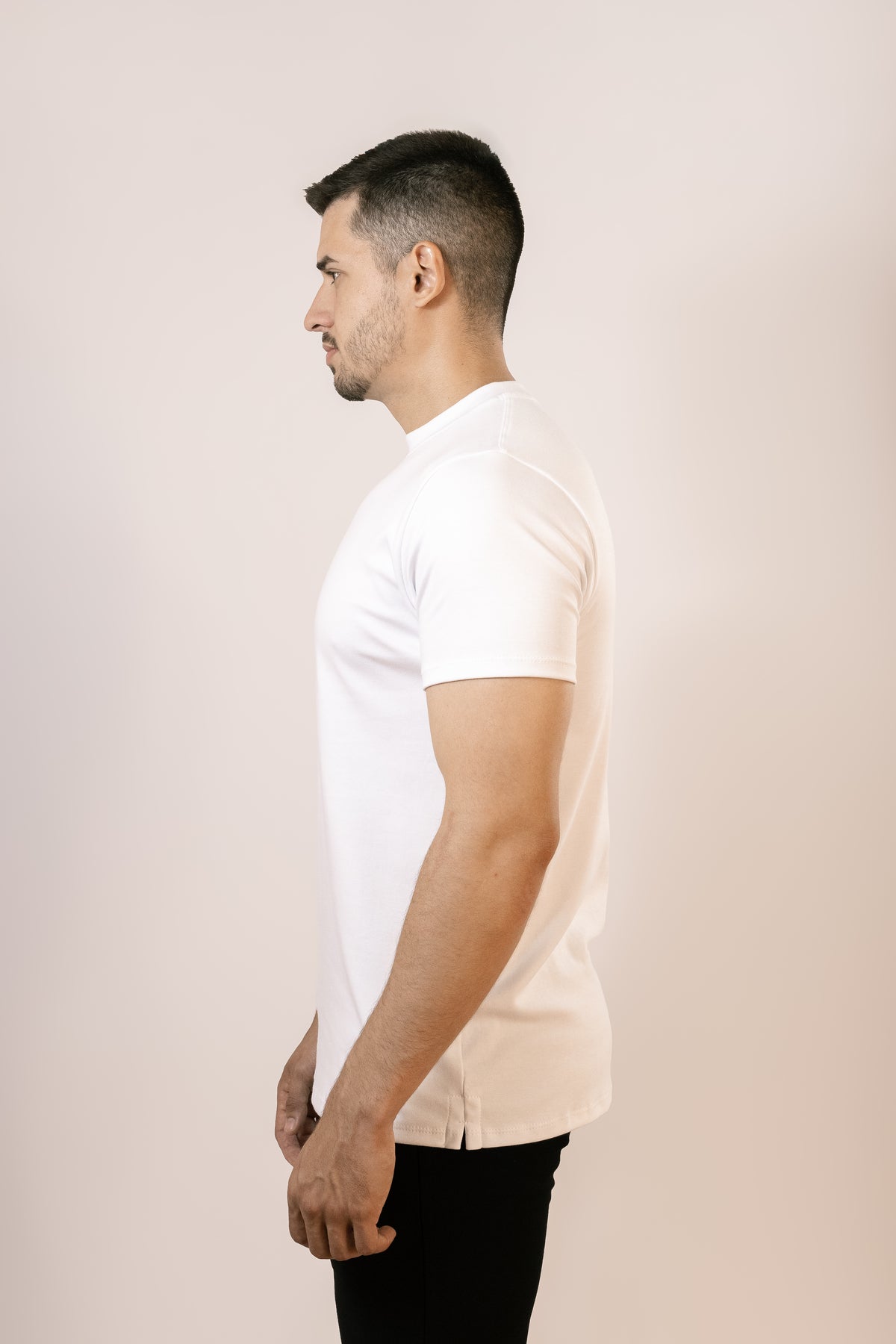 Camiseta Gola Alta Masculina branca - Suedine mais grosso 250 g/m²