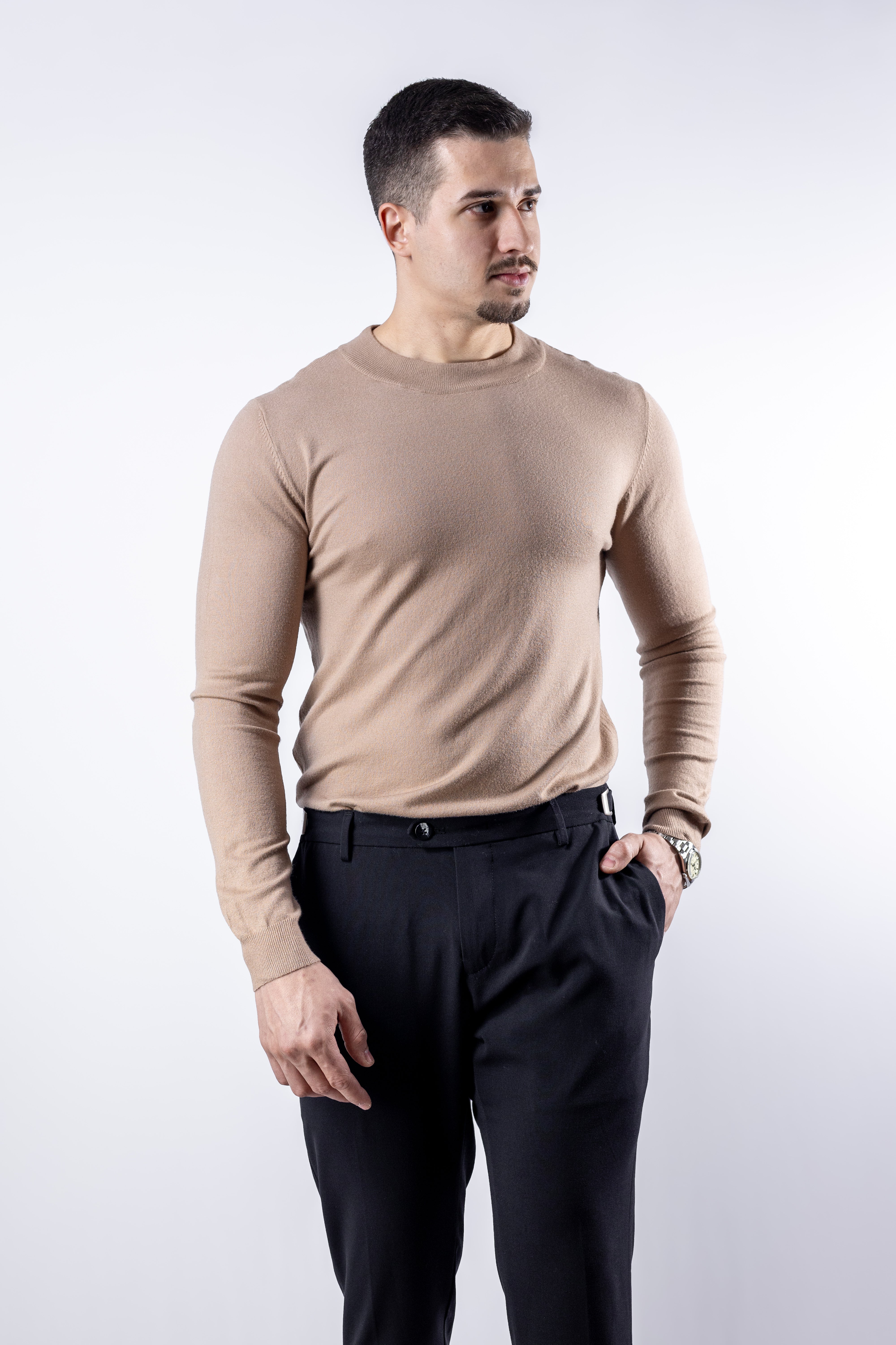 Sueter Tricot masculino gola redonda Bege com toque cashmere