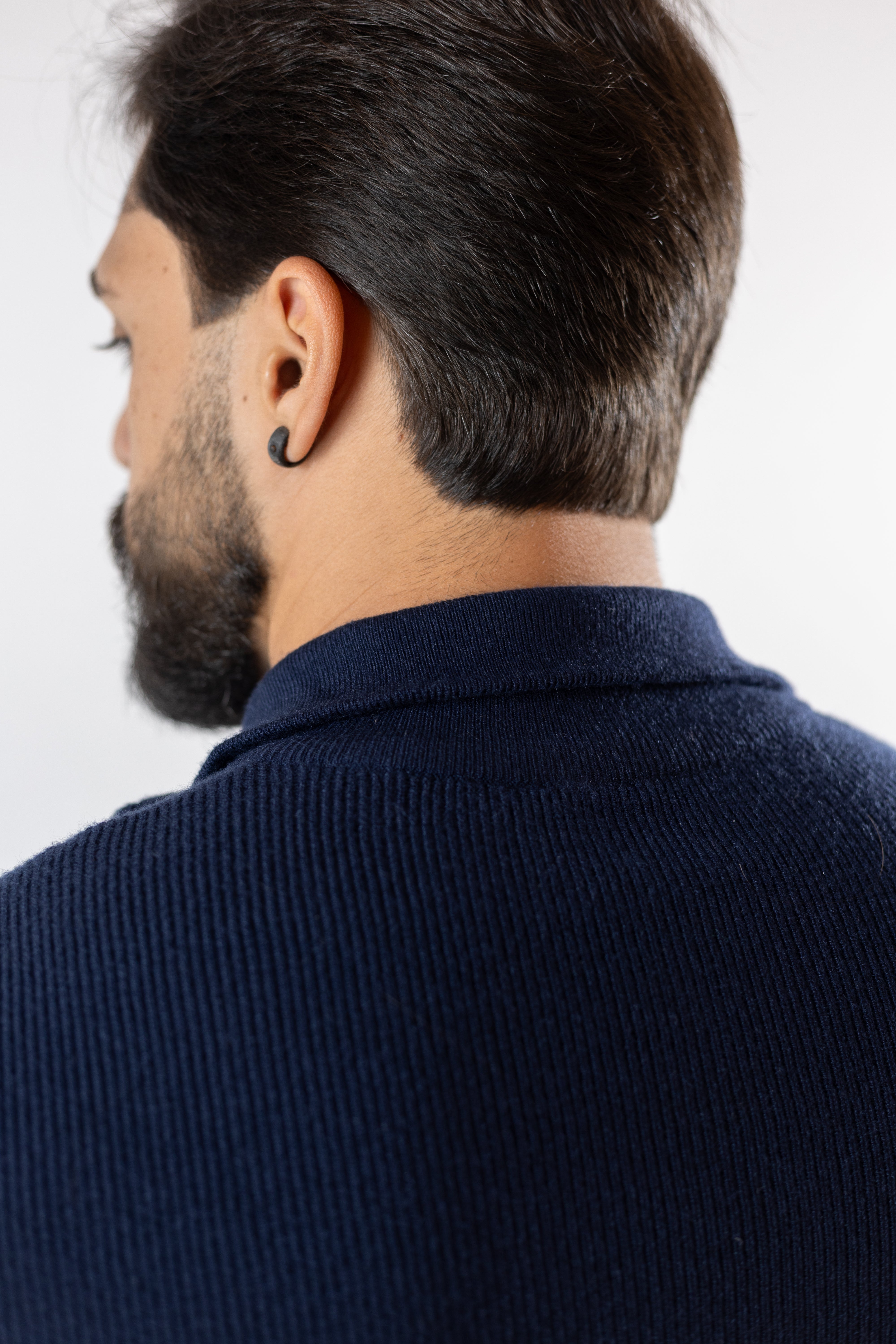 Blusa de Tricot Masculina com Zíper e Gola Alta Azul marinho Casual