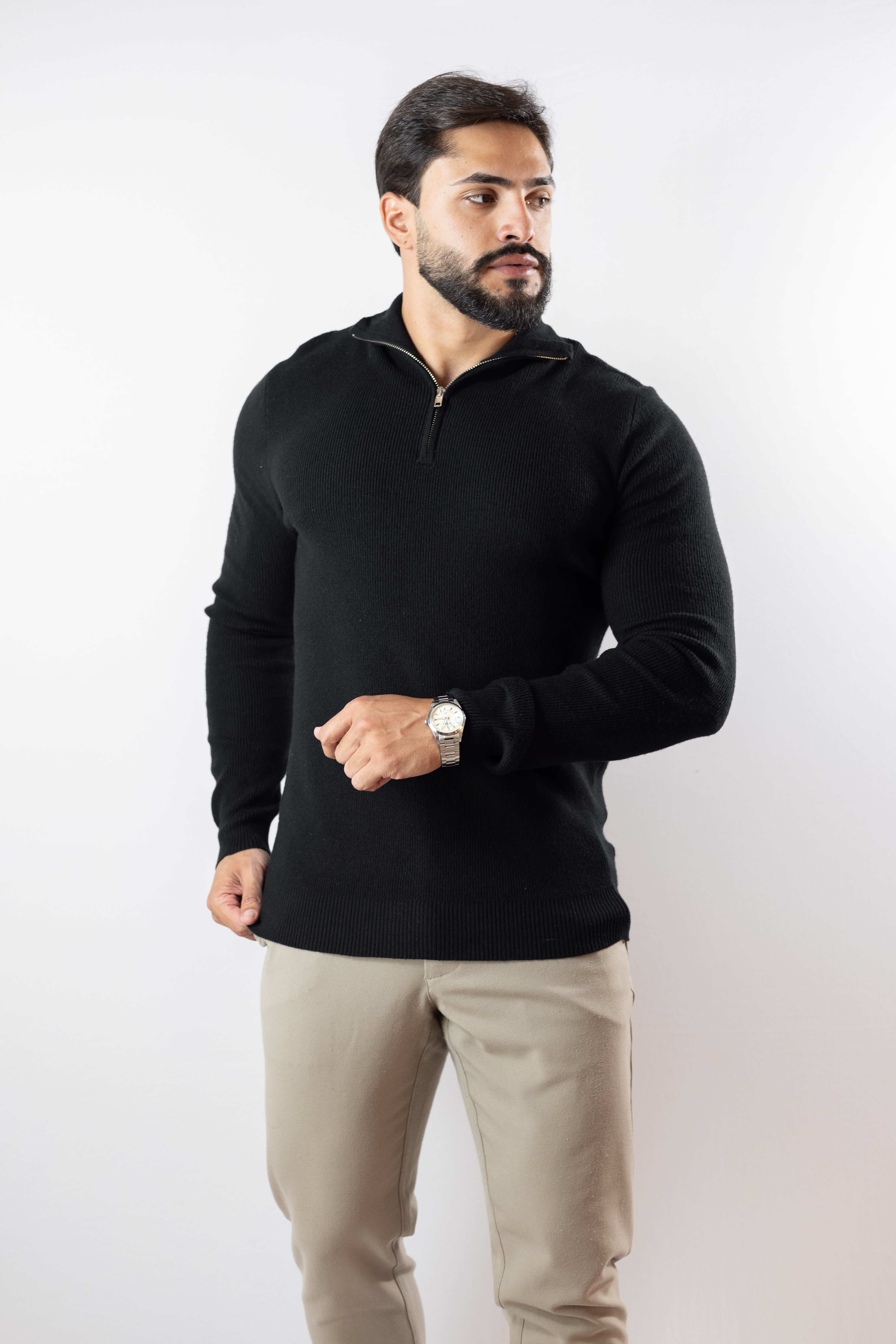 Blusa de Tricot Masculina com Zíper e Gola Alta Preta Casual