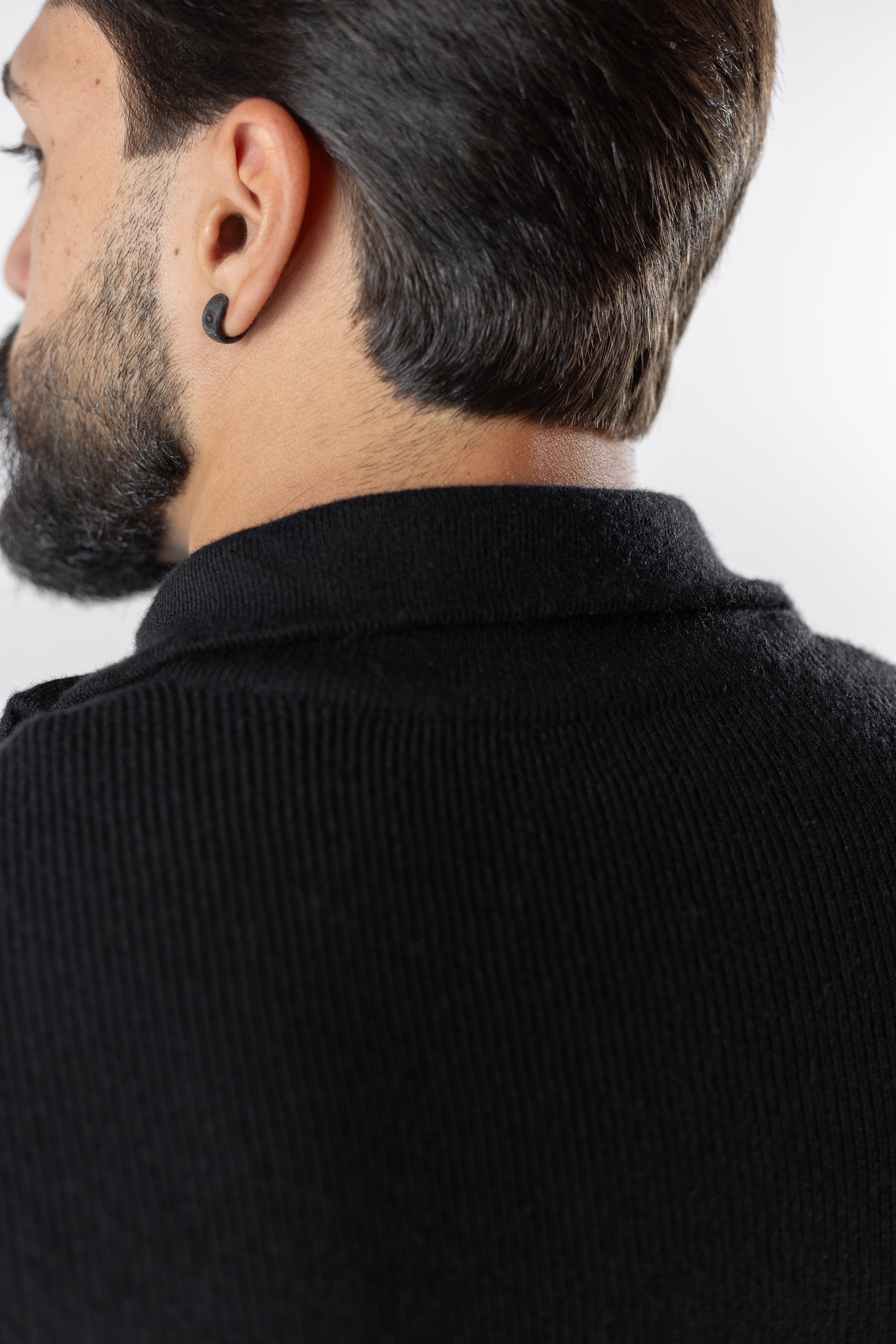 Blusa de Tricot Masculina com Zíper e Gola Alta Preta Casual