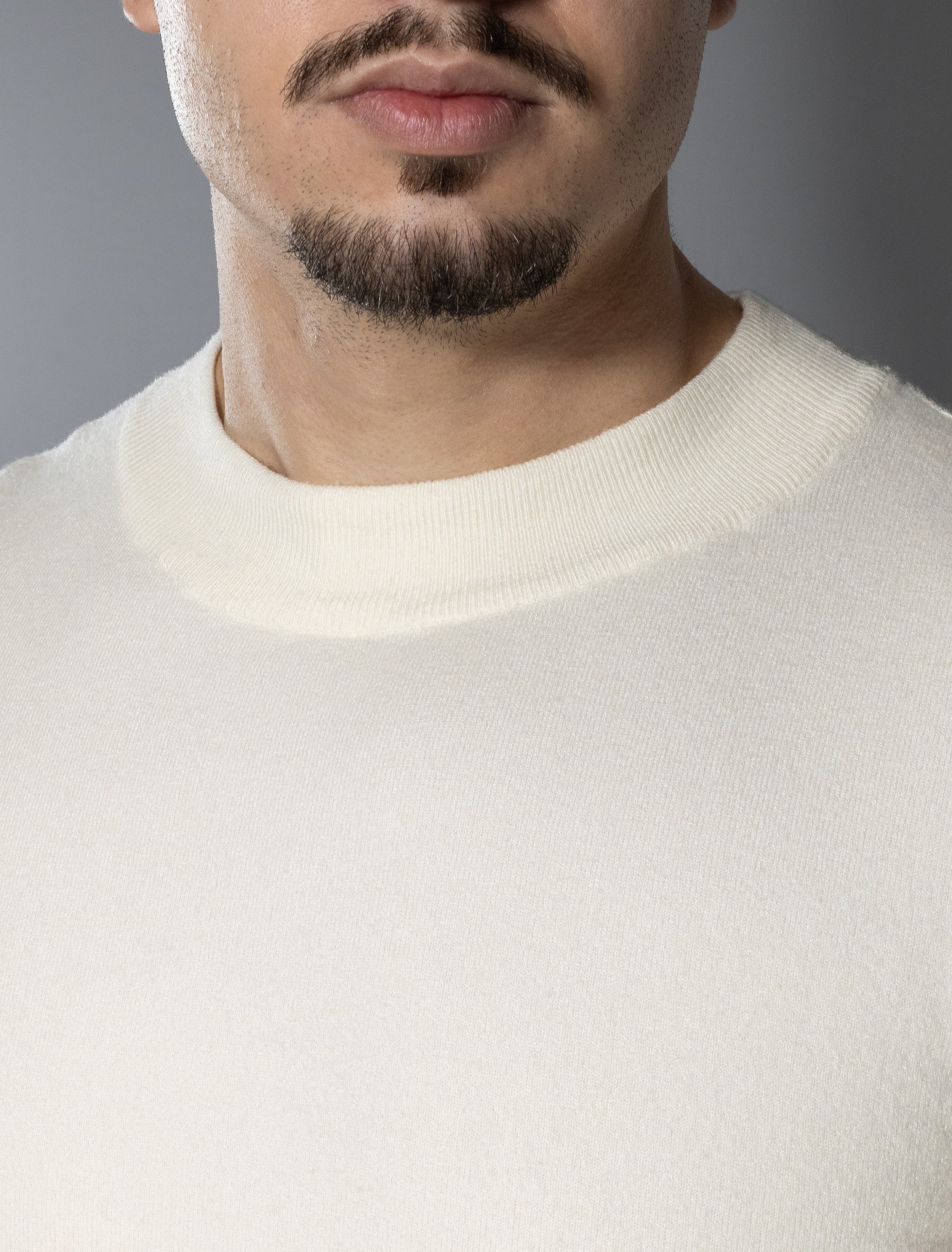 Sueter Tricot masculino gola redonda OffWhite com toque cashmere