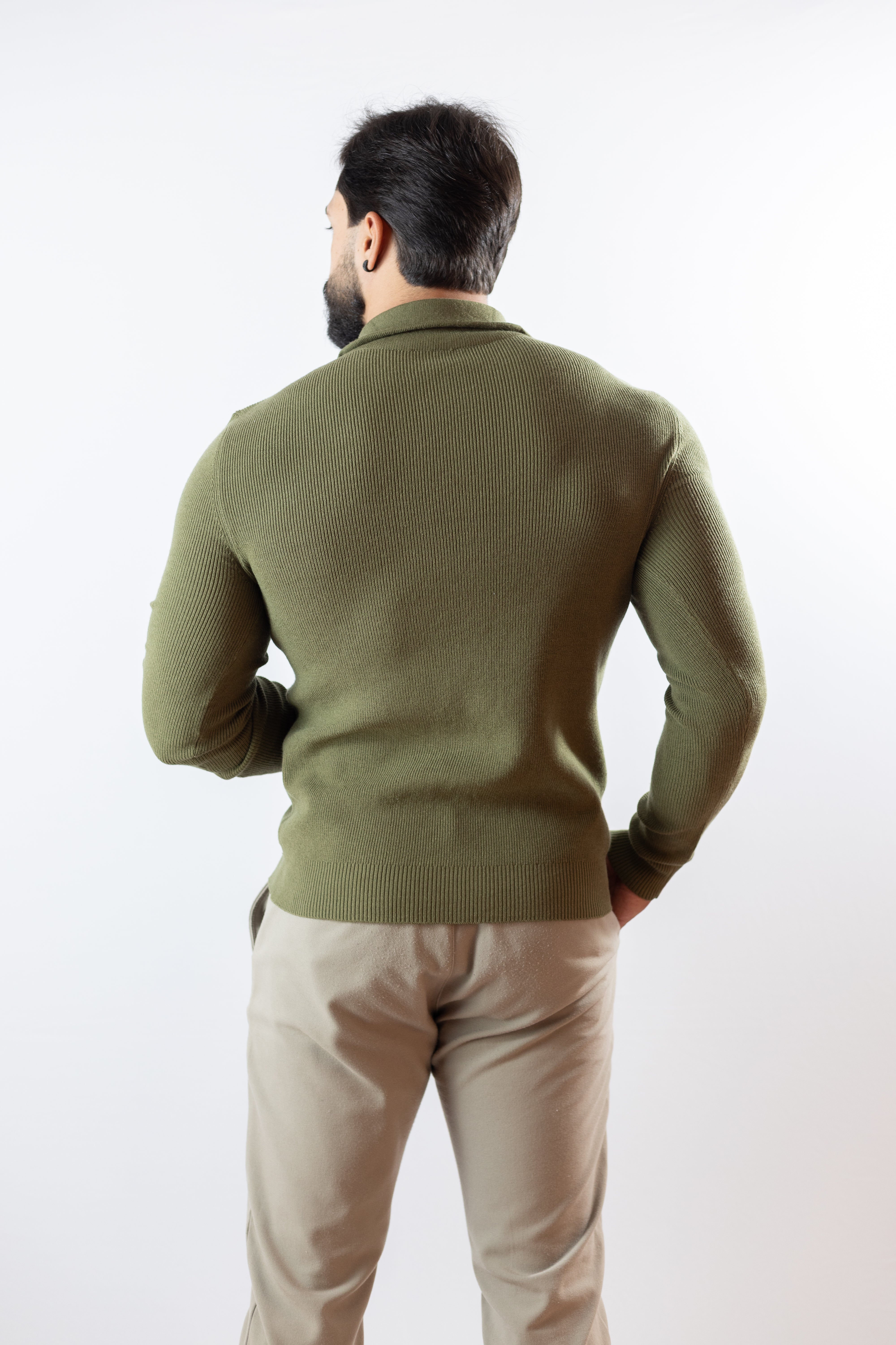 Blusa de Tricot Masculina com Zíper e Gola Alta Verde Casual