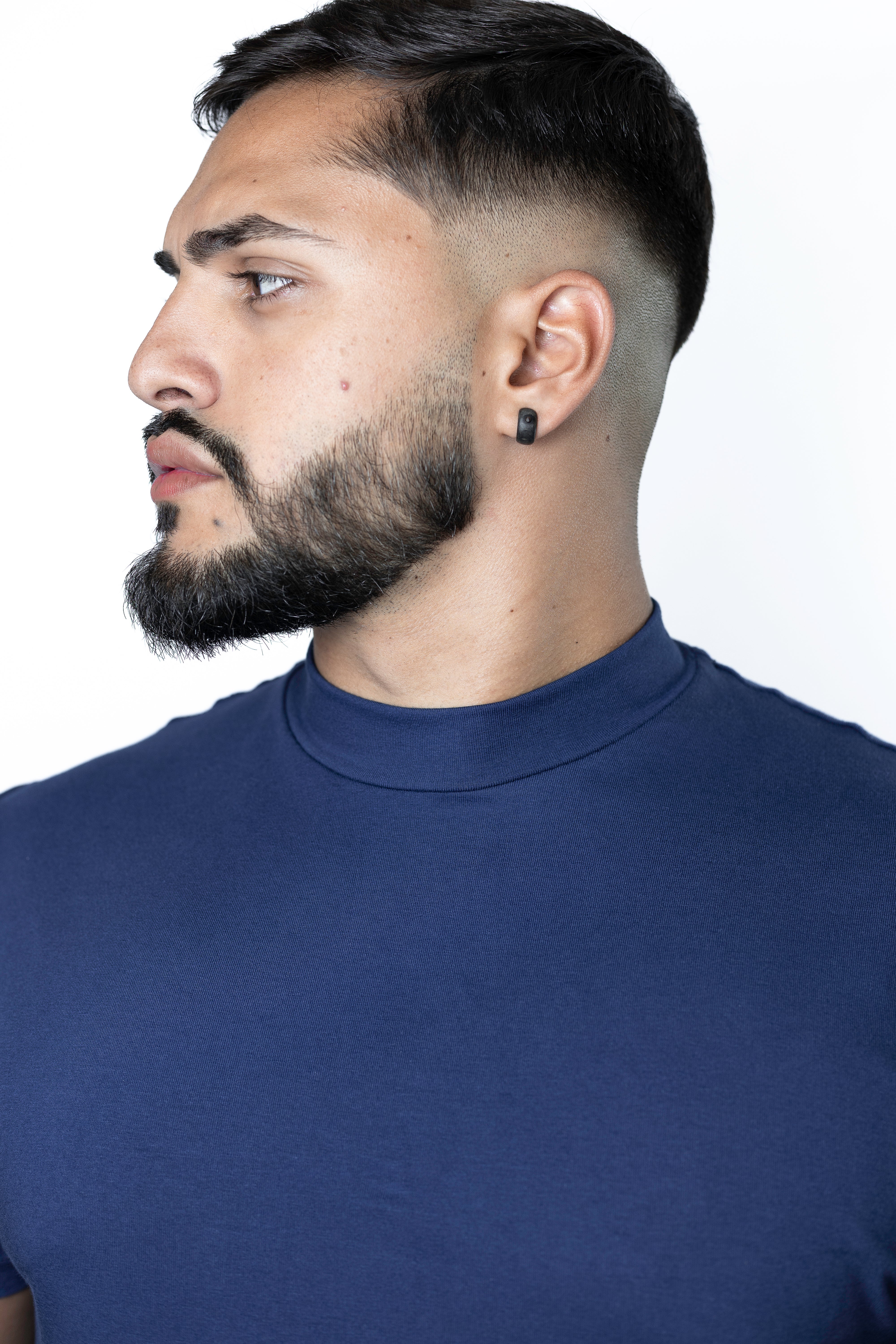 Camiseta Gola alta Azul Marinho - Algodão Egípcio