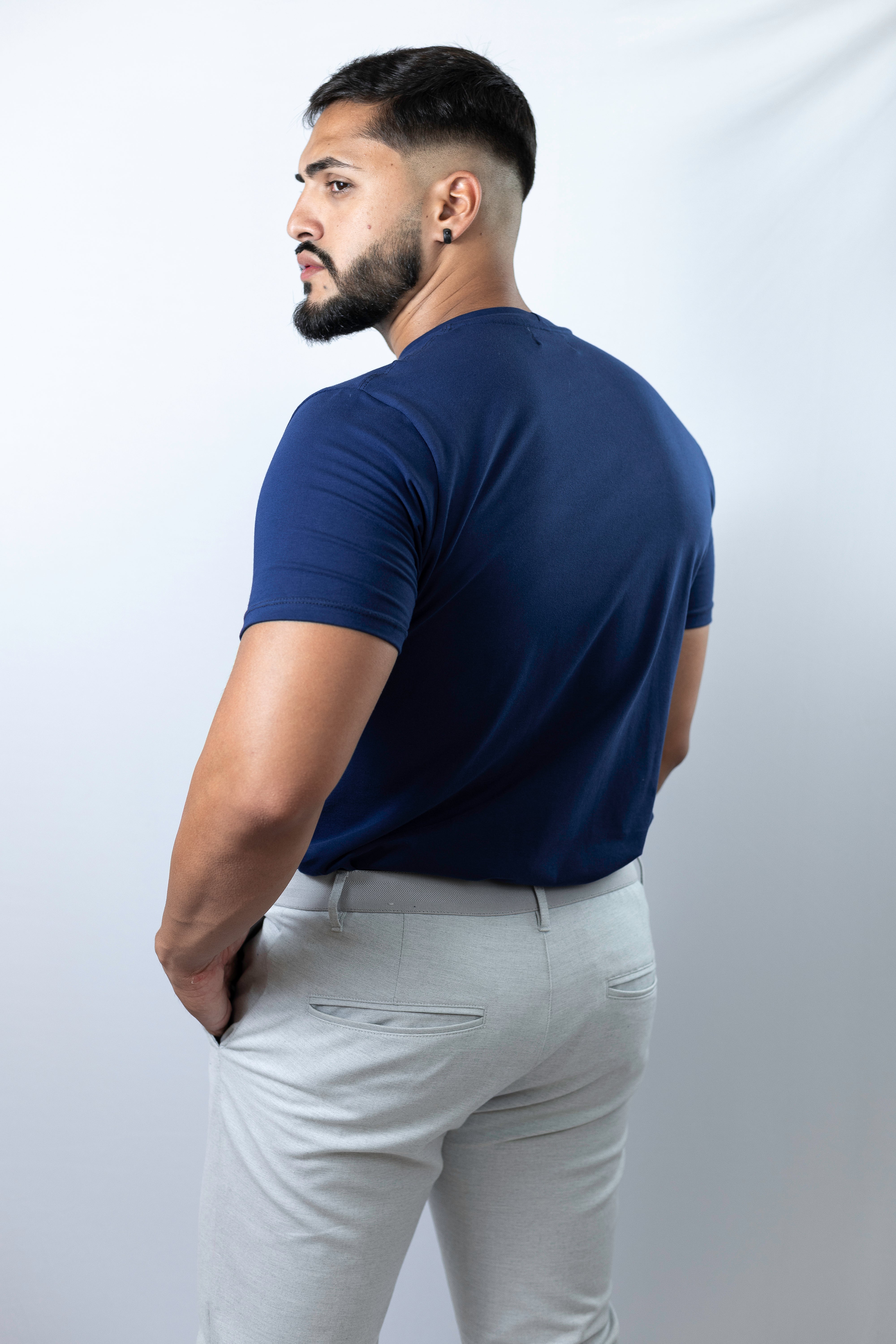 Camiseta básica Azul Marinho - Algodão Egípcio