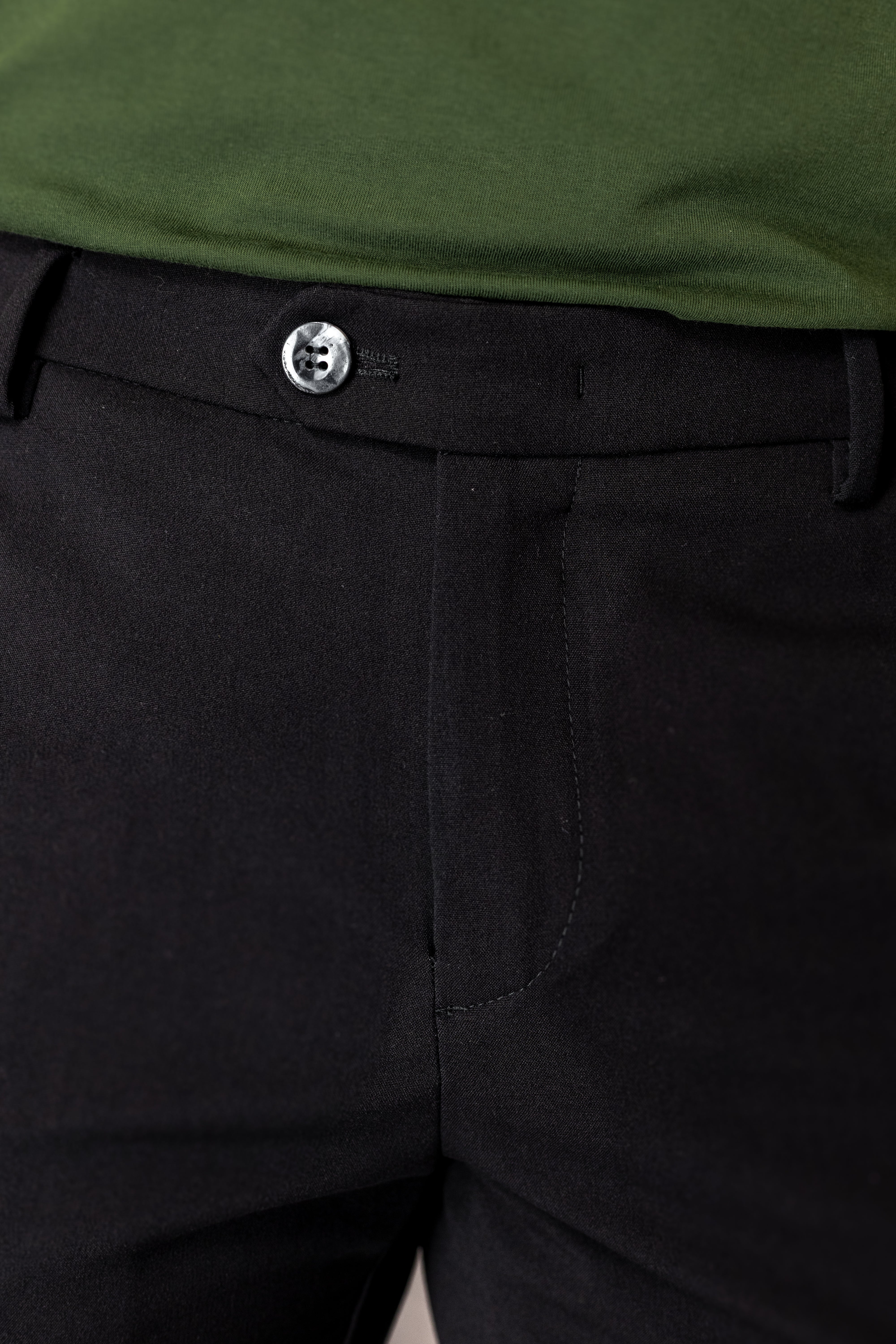 Calça de Alfaiataria TECH preta