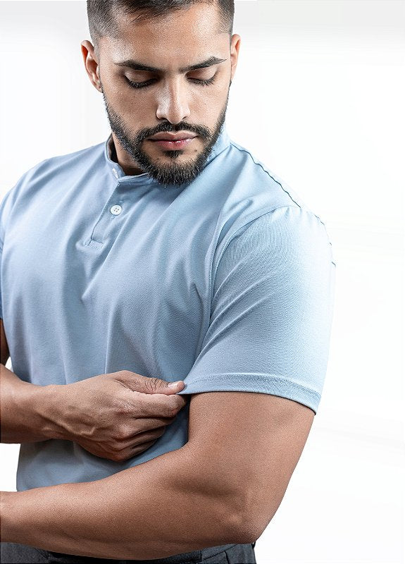 Camiseta Henley azul bebe (gola padre)  - Algodão Egípcio